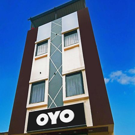 Oyo Flagship Hotel Blue Tick インドール エクステリア 写真