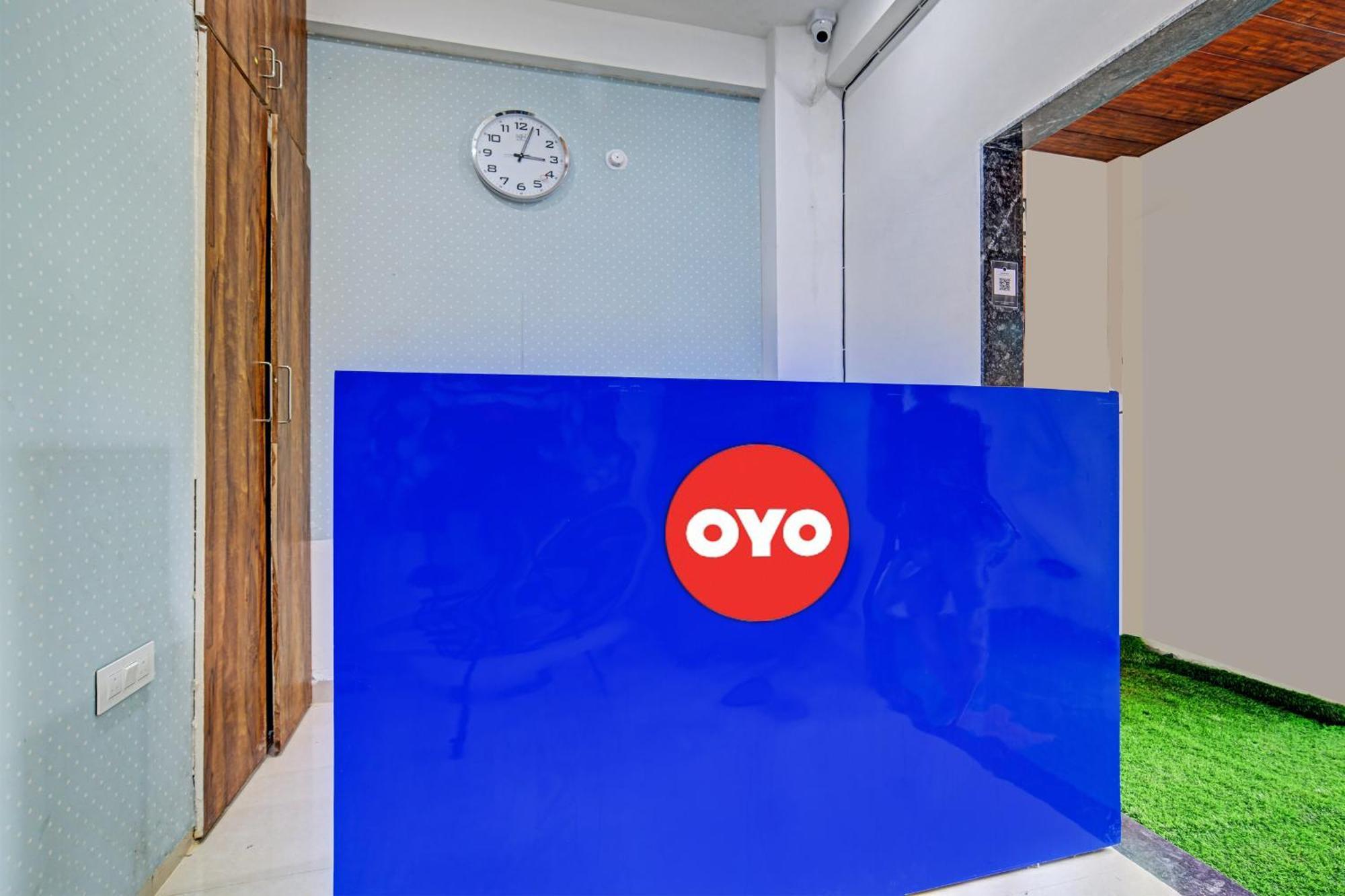 Oyo Flagship Hotel Blue Tick インドール エクステリア 写真